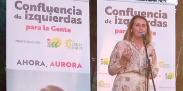 Aurora Salvador, alcaldesa electa, en un acto de campaña / FOTO: la Confluencia