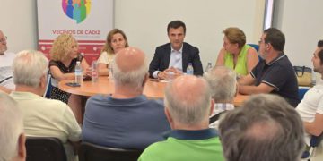 Reunidos en la sede de la federación vecinal / FOTO: Ayto.