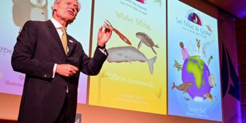 Gunter Pauli inaugurando Innovazul en Cádiz hace unos meses / FOTO: Eulogio García