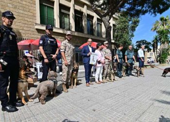 No faltaron los perros en la presentación de la campaña / FOTO: Eulogio García
