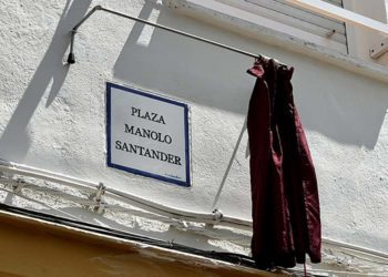 La placa recién descubierta / FOTO: Ayto.