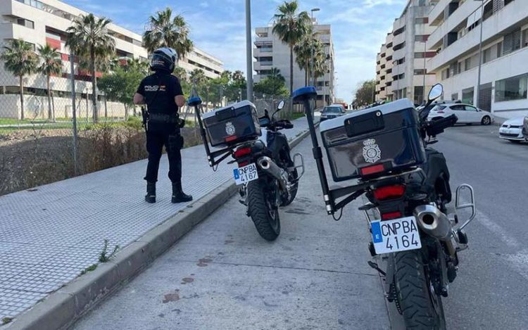 Agentes vigilantes / FOTO: Policía Nacional