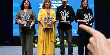 Posado de los premiados / FOTO: Eulogio García