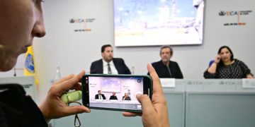 Presentando la programación de los Cursos / FOTO: Eulogio García