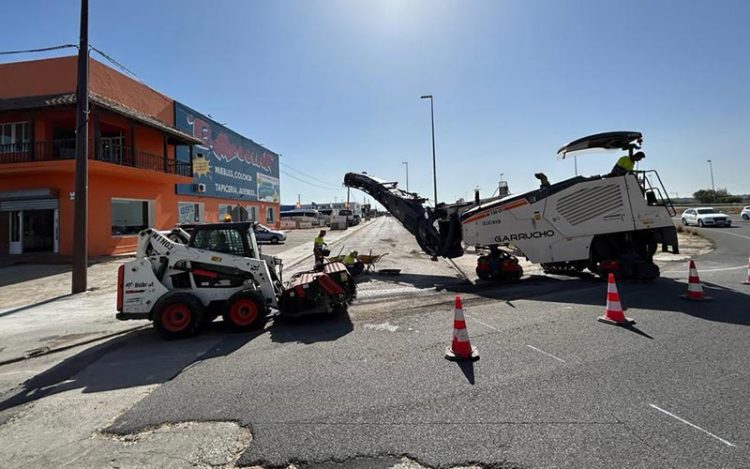 Últimos trabajos de asfaltado en marcha / FOTO: Tres Caminos