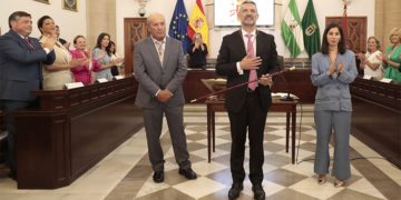 Investido de nuevo alcalde roteño / FOTO: Ayto.