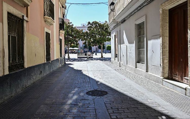 La calle Veedor ya sin bolardos / FOTO: Eulogio García