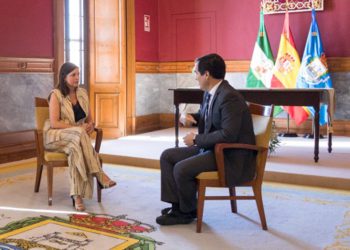 Reunidos en la Sala Capitular del Consistorio isleño / FOTO: Ayto.