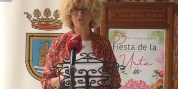 La concejala de Fiestas, Esther García, presentando la programación / FOTO: Ayto.