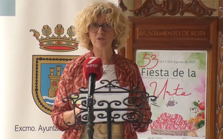 La concejala de Fiestas, Esther García, presentando la programación / FOTO: Ayto.