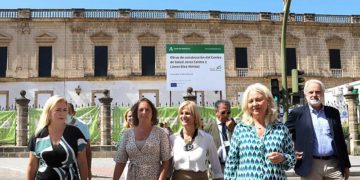 La consejera de Salud y su comitiva / FOTO: Ayto.