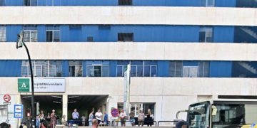 Detalle de la fachada del Puerta del Mar / FOTO: Eulogio García