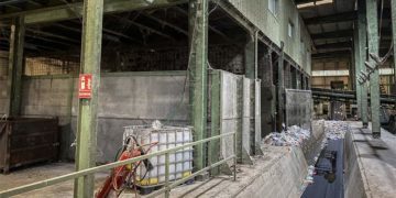Interior de la planta de reciclaje jerezana