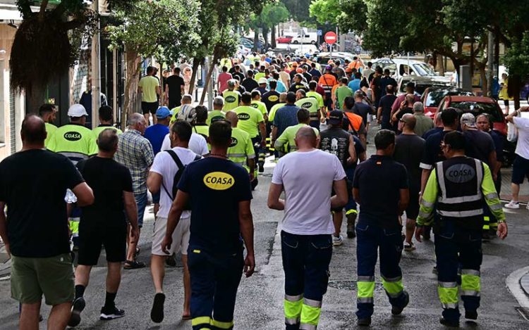 Una reciente marcha de trabajadores de contratas de Navantia / FOTO: Eulogio García