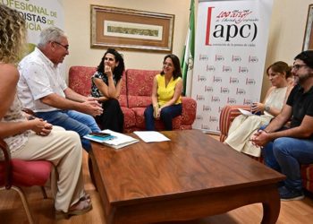 Un momento del encuentro en la sede de la APC / FOTO: Eulogio García