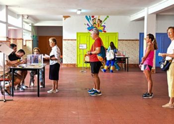 En la cola para votar / FOTO: Eulogio García