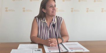 González tratando de explicar en qué consistirá la iniciativa / FOTO: Ayto.