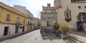 Tramo de la calle Medina junto al Villamarta