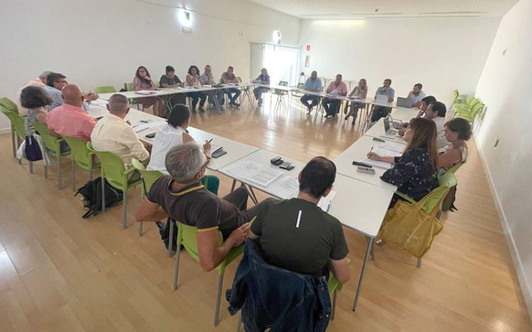 Un momento de la nueva reunión / FOTO: Ayto.