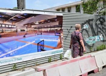 El anterior gobierno colgó vallas con su proyecto de Portillo meses atrás / FOTO: Eulogio García