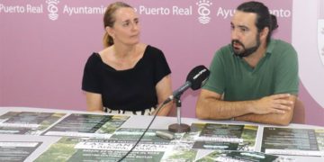 Salvador y Gil presentando el programa de la jornada / FOTO: Ayto.