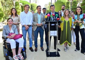 Bruno García y los suyos compareciendo en pleno Parque Genovés / FOTO: Ayto.