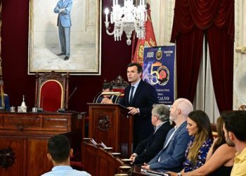 El alcalde interviniendo en la presentación del cartel / FOTO: Eulogio García