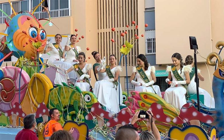 Una de las carrozas de la cabalgata de las fiestas de 2022 / FOTO: Ayto.