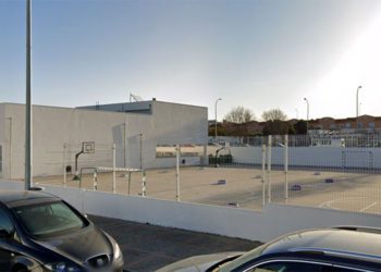 Zona de pistas deportivas del colegio Camposoto