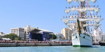 Momento de la despedida al velero mexicano / FOTO: Eulogio García