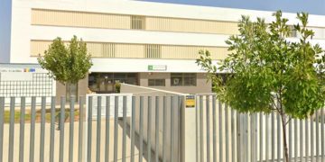 Entrada al IES Elena García Armada