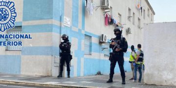 Operativo policial durante uno de los registros / FOTO: Policía Nacional