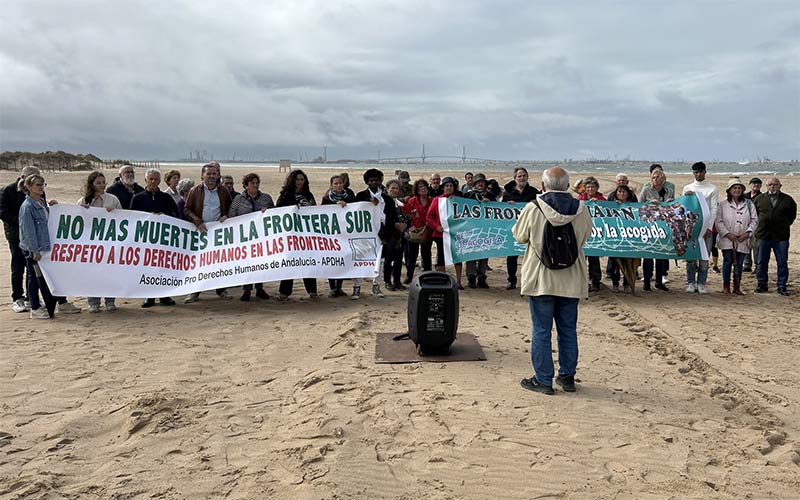 La Bahía no puede olvidar la ‘patera de Rota’