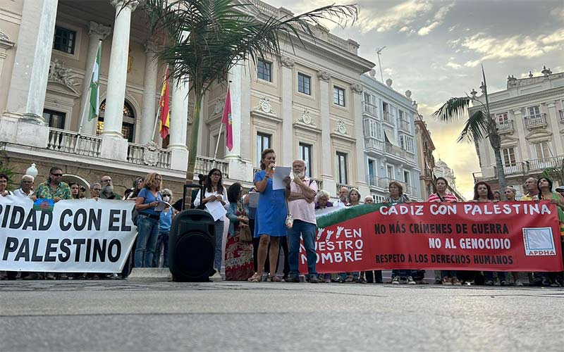 Cádiz con Palestina: “tenemos que parar esta barbarie desde la sociedad civil porque nuestros dirigentes cierran los ojos si se trata de Israel”