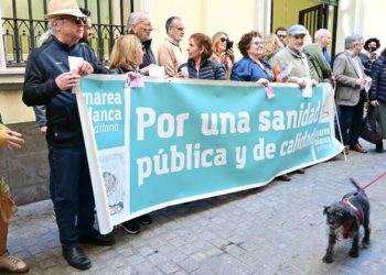 Una pasada concentración de la Marea Blanca en la capital / FOTO: Eulogio García