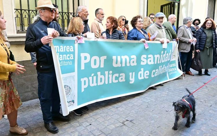 Una pasada concentración de la Marea Blanca en la capital / FOTO: Eulogio García