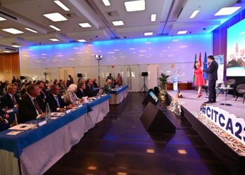 Un momento de la apertura del congreso / FOTO: Eulogio García