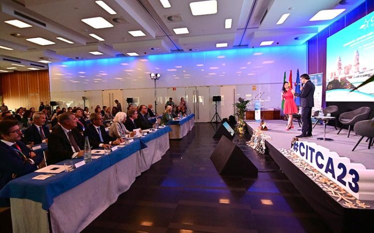 Un momento de la apertura del congreso / FOTO: Eulogio García