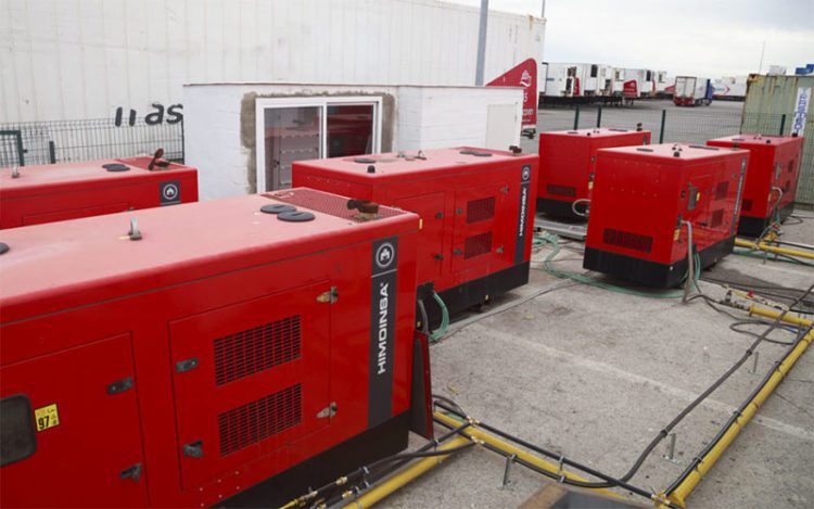 Este muelle ofrece conexión eléctrica a los remolques frigoríficos / FOTO: APBC