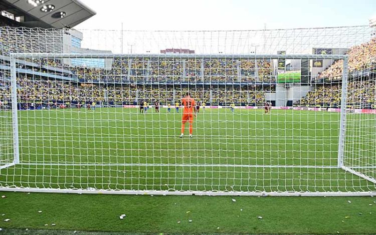 Vista del estadio municipal desde la portería de fondo sur / FOTO: Eulogio García