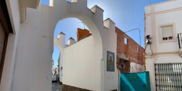 La actuación junto al Arco de Regla paralizada / FOTO: Ayto.