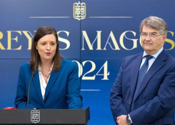 Cavada en rueda de prensa junto al representante de la asociación de Reyes Magos / FOTO: Ayto.