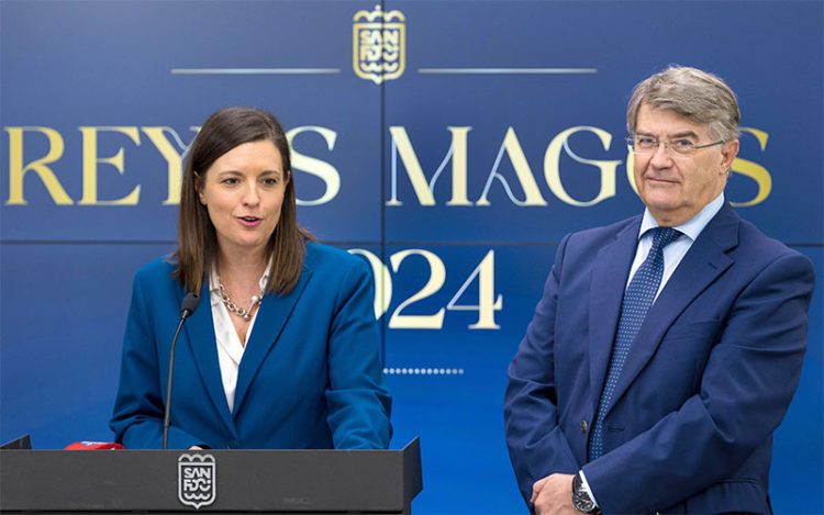 Cavada en rueda de prensa junto al representante de la asociación de Reyes Magos / FOTO: Ayto.