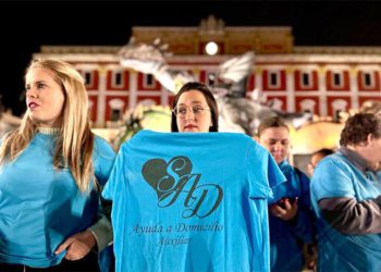 Un momento de la concentración en el centro isleño / FOTO: UGT