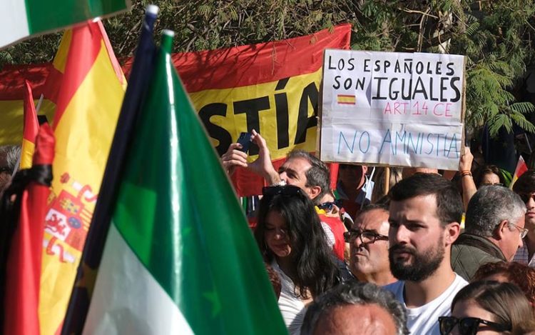 Pancartas en la manifestación del PP del domingo / FOTO: Ereagafoto