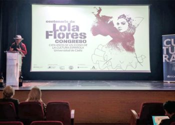 Un momento de la conferencia inaugural / FOTO: UCA