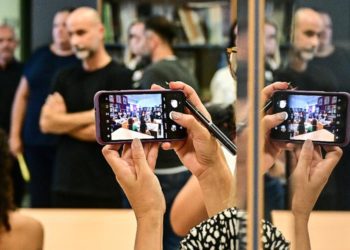 Cazando instantes con el móvil / FOTO: Eulogio García