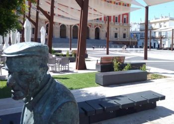 La reformada plaza del Rey frente al Ayuntamiento / FOTO: DBC