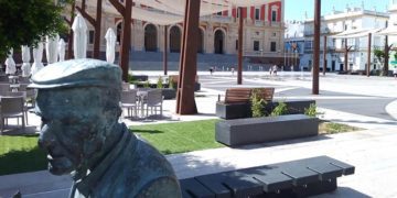 La reformada plaza del Rey frente al Ayuntamiento / FOTO: DBC