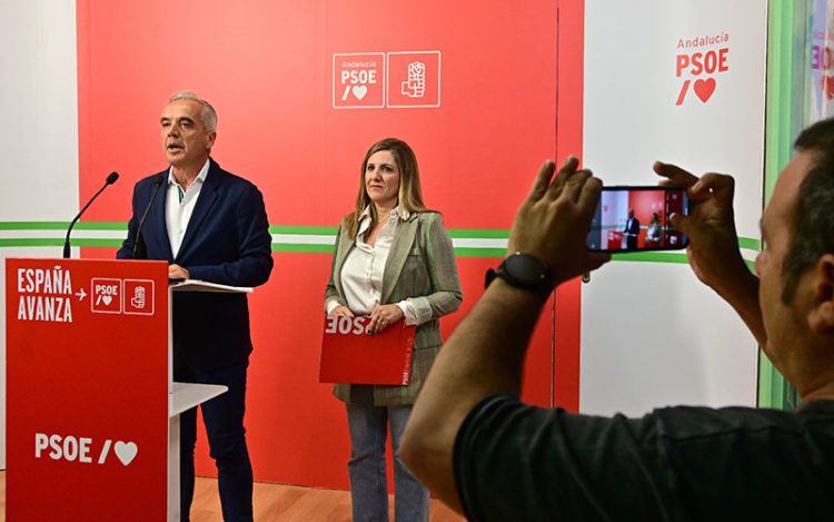 Rueda de prensa en la sede provincial del PSOE / FOTO: Eulogio García